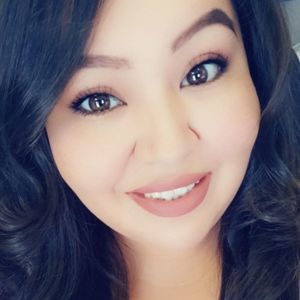 Meet your Posher, Monique